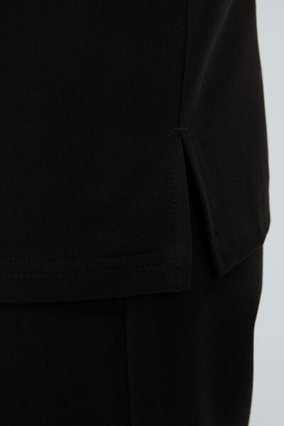 6-77-15-1 Топ муж. (Curly, кор.рук) (65 Rich black, Нет, S (46 размер), 182 (Long))