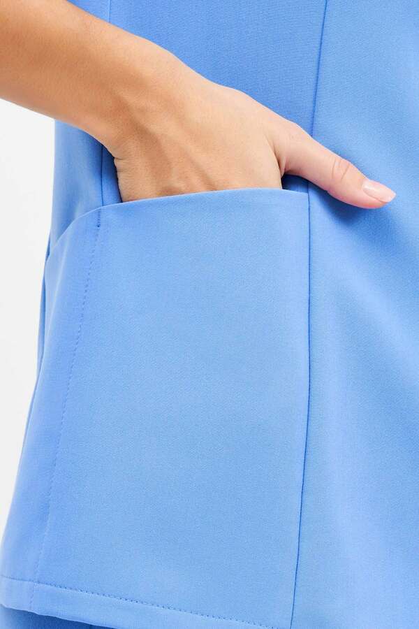 3-89-15-1 Топ жен. (Curly, кор.рук) (10 Azur blue, M (46 размер), 170 (Regular))