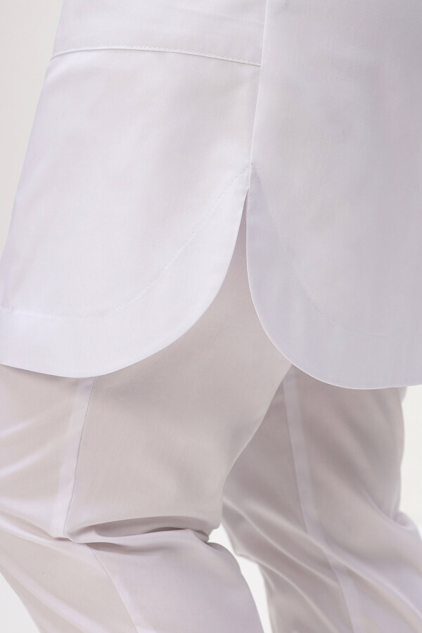 2-35-04-1 Халат жен. (ADVA, кор.рук, пуг) (0F, 58 размер, 170-176)