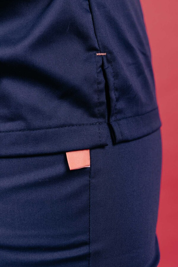 3-04-04-1 Блуза хир. жен. (ADVA) (28F, 52 размер, 170-176)